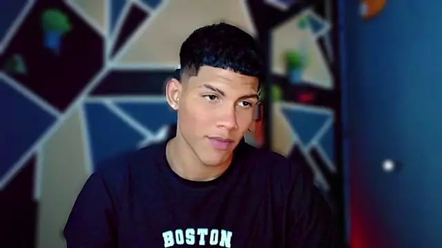 Snapshot of Damian_latinxxx chatting on 02-23-25, 05:34 Damian latinxxx online show from 02-23-25, 05:34
