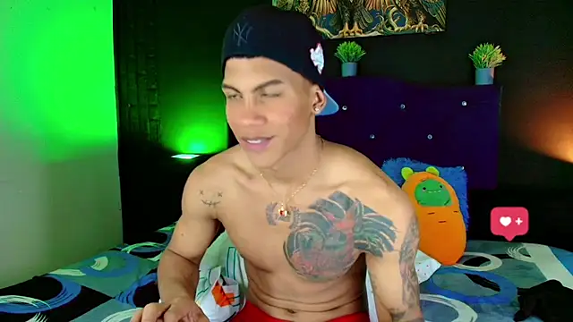 Snapshot of Damian_latinxxx chatting on 02-28-25, 09:15 Damian latinxxx online show from 02-28-25, 09:15