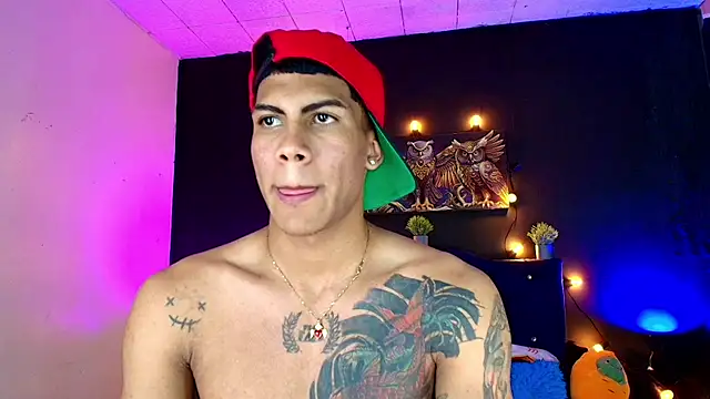 Snapshot of Damian_latinxxx chatting on 03-04-25, 03:00 Damian latinxxx online show from 03-04-25, 03:00