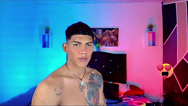 Snapshot of Damian_latinxxx chatting on 03-06-25, 05:11 Damian latinxxx online show from 03-06-25, 05:11