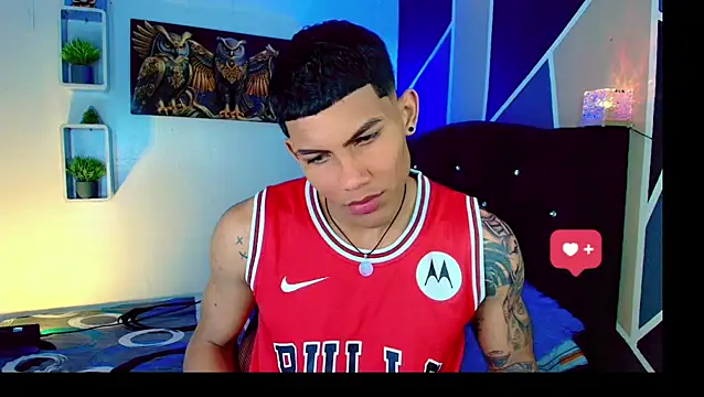 Snapshot of Damian_latinxxx chatting on 03-19-25, 02:48 Damian latinxxx online show from 03-19-25, 02:48