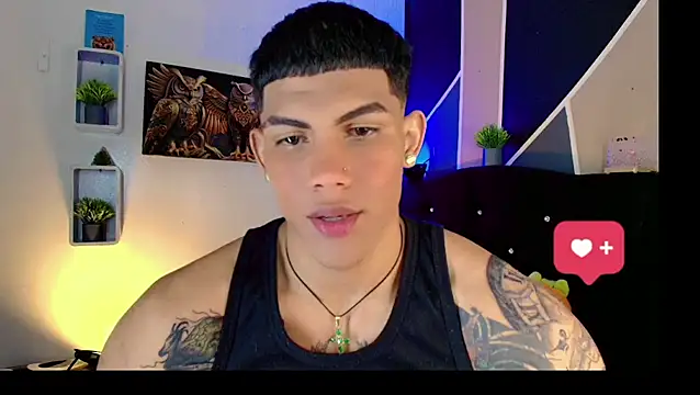 Snapshot of Damian_latinxxx chatting on 03-23-25, 03:10 Damian latinxxx online show from 03-23-25, 03:10