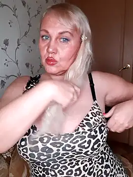 IsabellaBoni online show from 11-29-25, 06:49