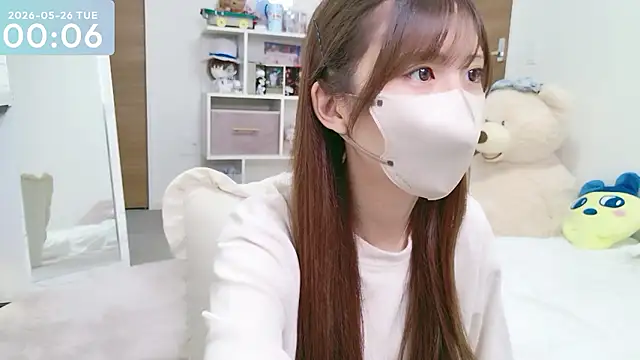 Snapshot of -SHINON- chatting on 05-25-26, 03:07 -SHINON- online show from 05-25-26, 03:07