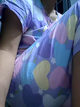 Snapshot of Baby-sexytits18 chatting on 10-08-25, 01:09 Baby-sexytits18 online show from 10-08-25, 01:09