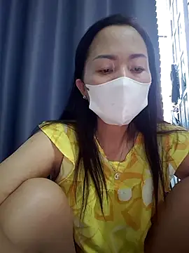 Snapshot of Baby-sexytits18 chatting on 11-25-25, 11:27 Baby-sexytits18 online show from 11-25-25, 11:27