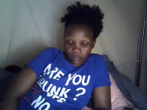 Snapshot of Sweet_serah chatting on 06-28-26, 06:36 Sweet serah online show from 06-28-26, 06:36