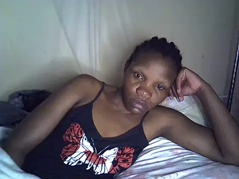 Snapshot of Sweet_serah chatting on 07-20-26, 03:32 Sweet serah online show from 07-20-26, 03:32