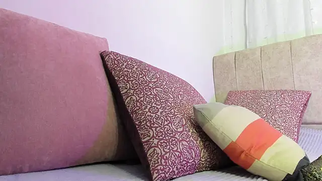 Zara dulce online show from 01-31-25, 01:12