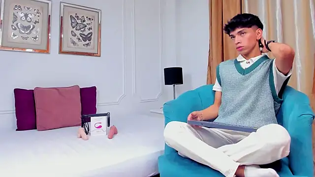 Snapshot of Santy_carrington chatting on 12-26-24, 06:22 Santy carrington online show from 12-26-24, 06:22