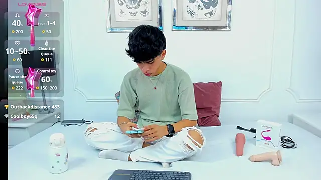 Snapshot of Santy_carrington chatting on 01-08-25, 12:38 Santy carrington online show from 01-08-25, 12:38