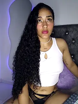 Snapshot of jaderossxx chatting on 02-21-26, 02:12 jaderossxx online show from 02-21-26, 02:12