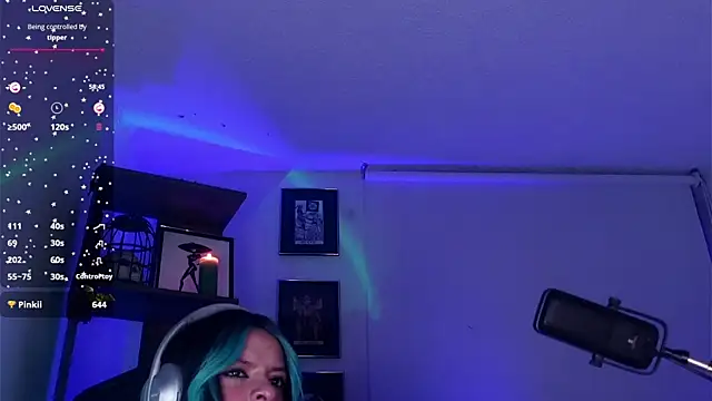 Snapshot of YourMissAlice chatting on 02-24-25, 01:35 YourMissAlice online show from 02-24-25, 01:35