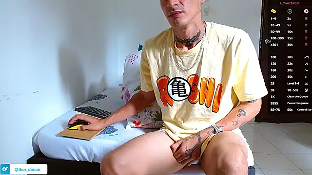 Snapshot of bray_hotboy777 chatting on 07-19-26, 04:33 bray hotboy777 online show from 07-19-26, 04:33