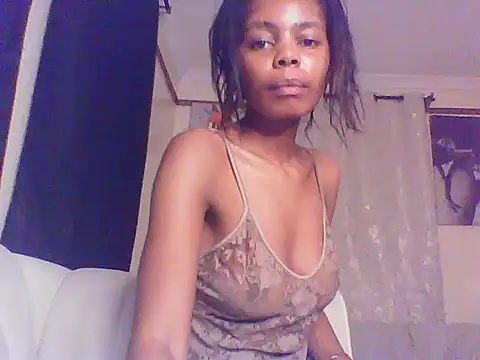 Snapshot of sweetanabella4 chatting on 06-06-26, 10:03 sweetanabella4 online show from 06-06-26, 10:03