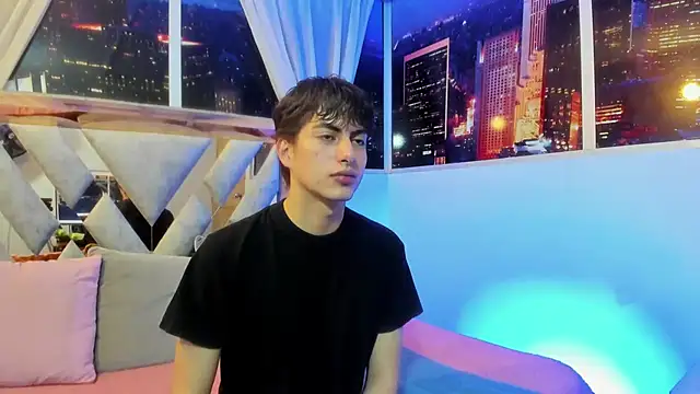 Snapshot of Matt_Cloy chatting on 01-14-25, 02:40 Matt Cloy online show from 01-14-25, 02:40