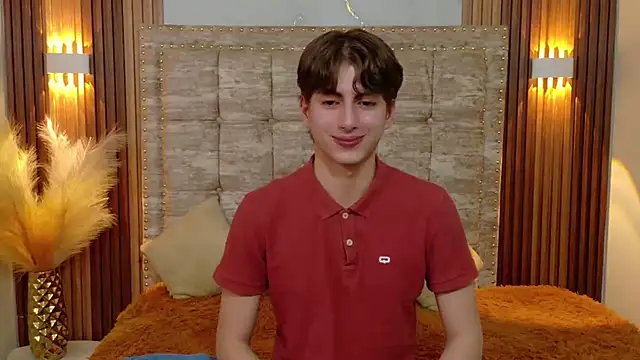 Snapshot of Matt_Cloy chatting on 02-07-25, 07:38 Matt Cloy online show from 02-07-25, 07:38