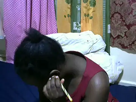 Snapshot of Thicky_kyla chatting on 03-06-25, 01:16 Thicky kyla online show from 03-06-25, 01:16