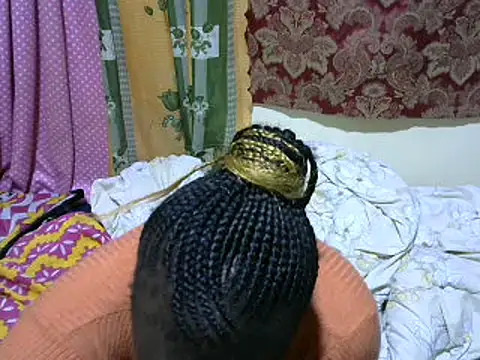 Snapshot of Thicky_kyla chatting on 03-08-25, 10:45 Thicky kyla online show from 03-08-25, 10:45