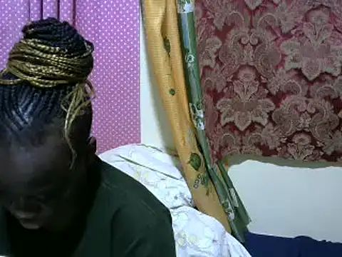 Snapshot of Thicky_kyla chatting on 03-10-25, 07:40 Thicky kyla online show from 03-10-25, 07:40