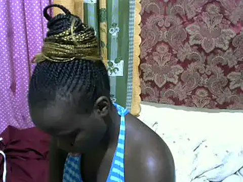 Snapshot of Thicky_kyla chatting on 03-15-25, 04:35 Thicky kyla online show from 03-15-25, 04:35