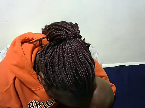 Snapshot of Thicky_kyla chatting on 09-14-25, 02:11 Thicky kyla online show from 09-14-25, 02:11