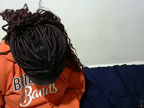 Snapshot of Thicky_kyla chatting on 09-25-25, 07:39 Thicky kyla online show from 09-25-25, 07:39