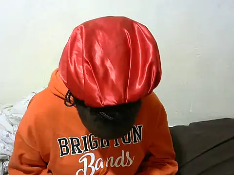 Snapshot of Thicky_kyla chatting on 09-26-25, 01:15 Thicky kyla online show from 09-26-25, 01:15