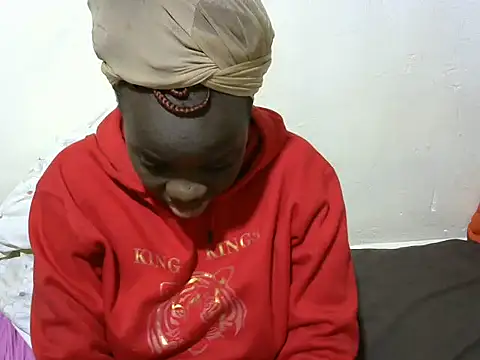 Snapshot of Thicky_kyla chatting on 11-18-25, 07:18 Thicky kyla online show from 11-18-25, 07:18