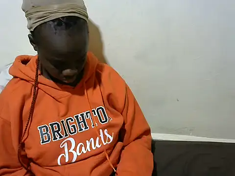 Snapshot of Thicky_kyla chatting on 11-20-25, 08:41 Thicky kyla online show from 11-20-25, 08:41