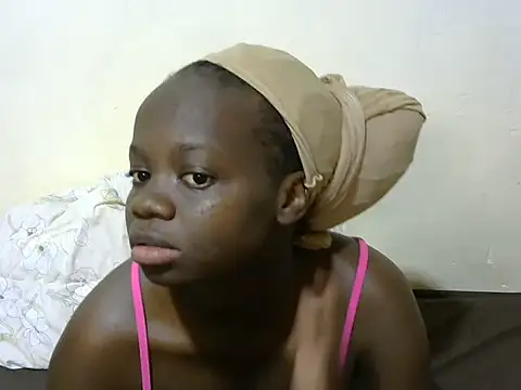 Snapshot of Thicky_kyla chatting on 11-23-25, 07:08 Thicky kyla online show from 11-23-25, 07:08