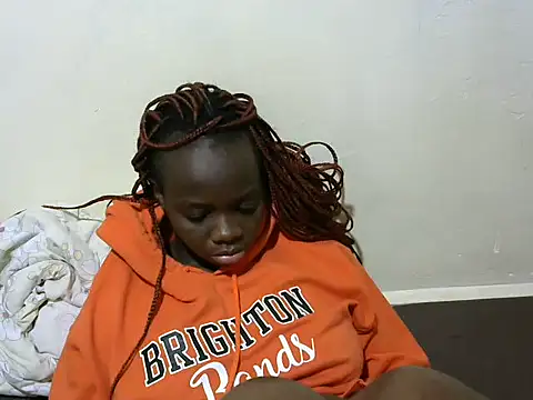 Snapshot of Thicky_kyla chatting on 11-26-25, 10:22 Thicky kyla online show from 11-26-25, 10:22