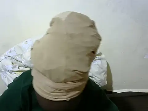 Snapshot of Thicky_kyla chatting on 12-04-25, 05:10 Thicky kyla online show from 12-04-25, 05:10