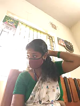 Snapshot of Tamil--Rani chatting on 02-14-25, 07:07 Tamil--Rani online show from 02-14-25, 07:07