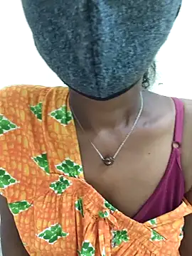 Snapshot of Tamil--Rani chatting on 12-04-25, 09:07 Tamil--Rani online show from 12-04-25, 09:07