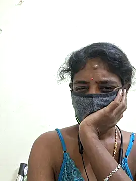 Snapshot of Tamil--Rani chatting on 01-07-26, 03:25 Tamil--Rani online show from 01-07-26, 03:25