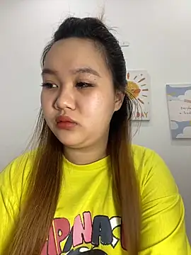 Snapshot of Odette68 chatting on 11-10-25, 04:11 Odette68 online show from 11-10-25, 04:11