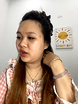 Snapshot of Odette68 chatting on 11-14-25, 08:46 Odette68 online show from 11-14-25, 08:46