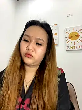 Snapshot of Odette68 chatting on 11-16-25, 06:52 Odette68 online show from 11-16-25, 06:52