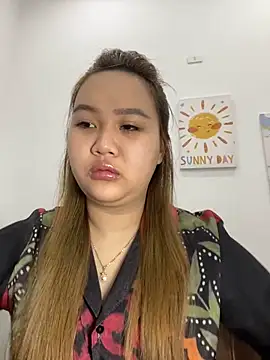 Snapshot of Odette68 chatting on 11-29-25, 01:19 Odette68 online show from 11-29-25, 01:19