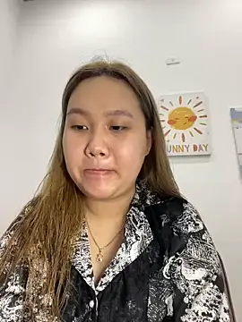 Snapshot of Odette68 chatting on 12-01-25, 05:12 Odette68 online show from 12-01-25, 05:12