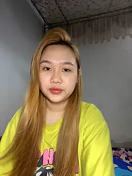 Snapshot of Odette68 chatting on 05-06-26, 12:30 Odette68 online show from 05-06-26, 12:30