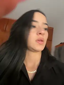 Veronica isaza   online show from 10-17-25, 07:16