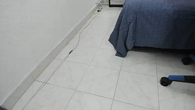 Snapshot of Debora_brown chatting on 01-08-25, 04:54 Debora brown online show from 01-08-25, 04:54