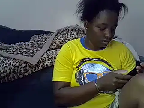 Snapshot of sweet_gal01 chatting on 12-19-24, 09:28 sweet gal01 online show from 12-19-24, 09:28