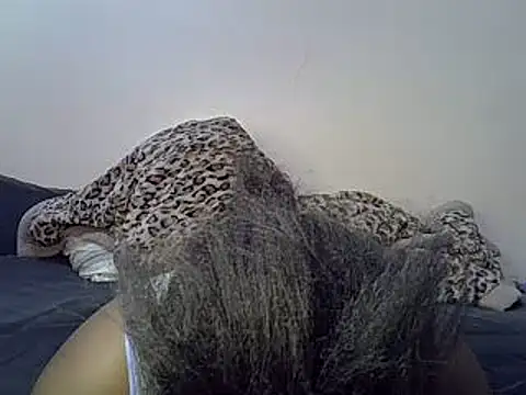 Snapshot of sweet_gal01 chatting on 12-20-24, 09:28 sweet gal01 online show from 12-20-24, 09:28