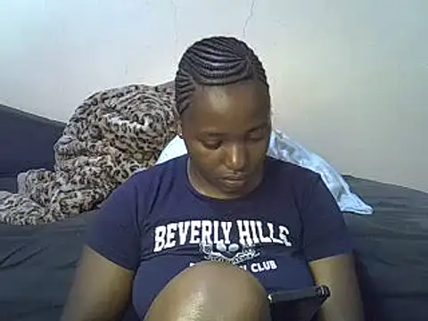 Snapshot of sweet_gal01 chatting on 02-28-25, 01:26 sweet gal01 online show from 02-28-25, 01:26