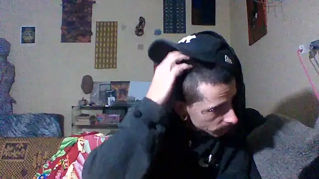 Snapshot of sellvageria chatting on 10-09-25, 11:41 sellvageria online show from 10-09-25, 11:41