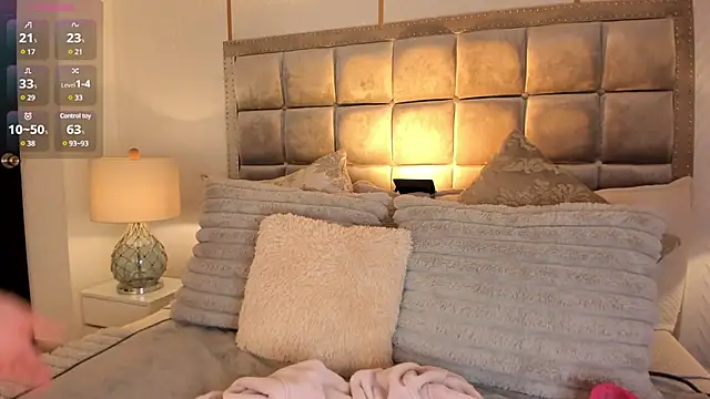 StacyRigel online show from 01-19-25, 04:01