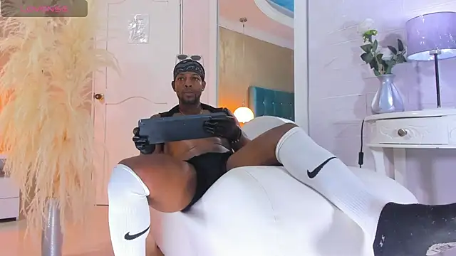 RicoBrown777  online show from 09-25-25, 04:27